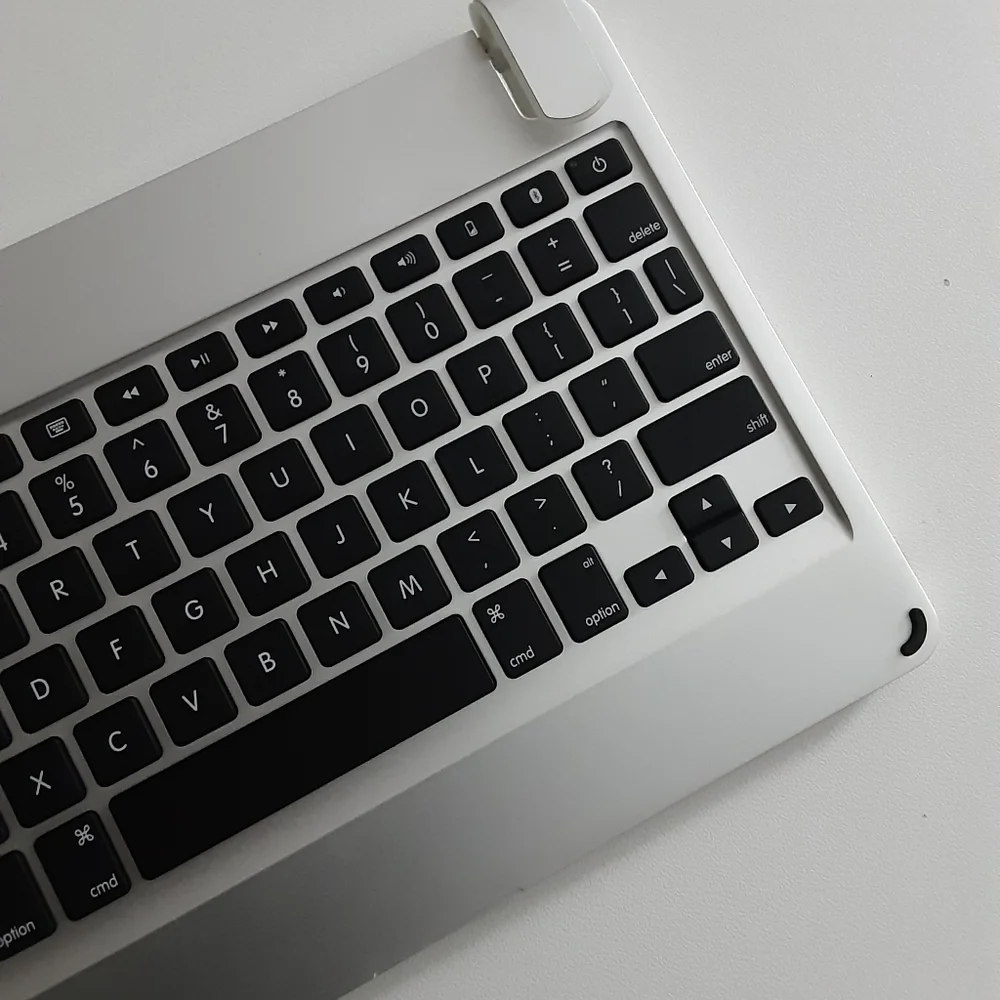 Brydge Wireless Keyboard